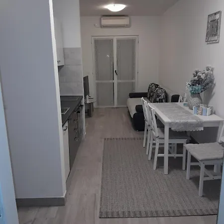 Diana Apartment